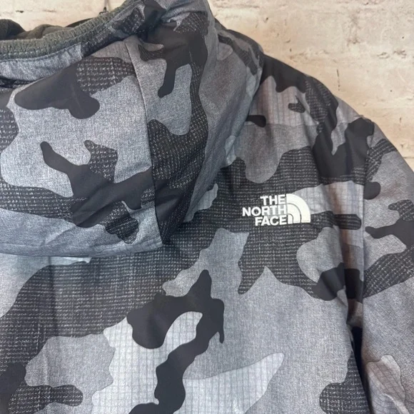 The North Face Men's Medium Homme Reversible Camouflage Jacket Grey Camo Coat M